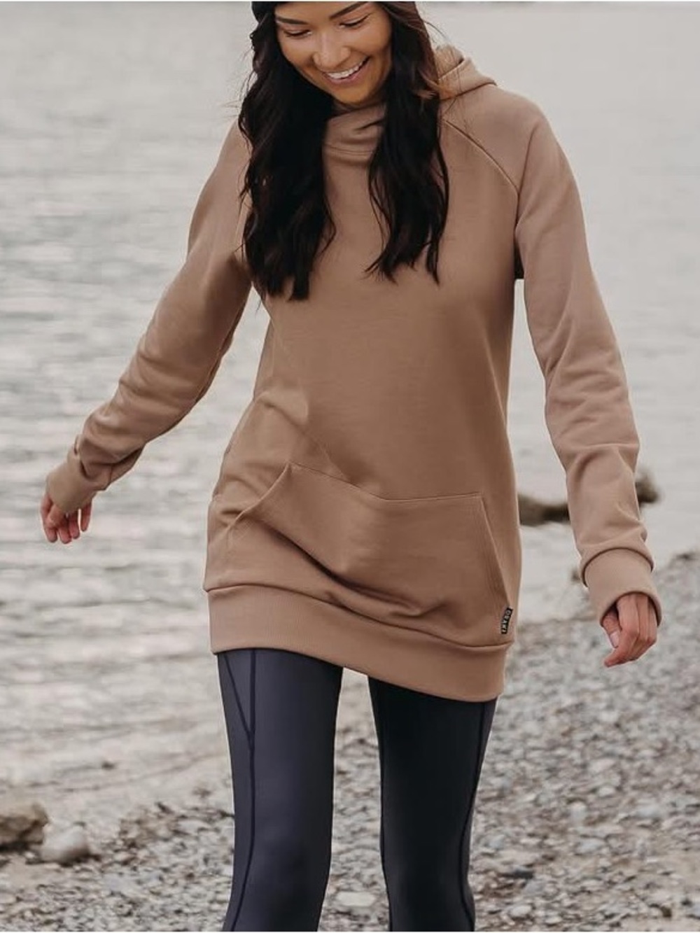 ORAKI Sorona long hoodie size medium - Tan